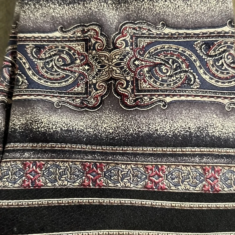Halston Italian Silk Tie-58”